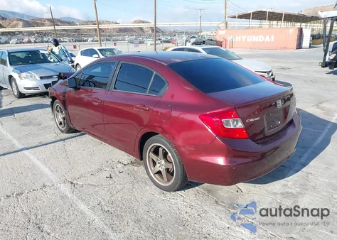 2012 Honda Civic Lx z USA, uszkodzony, nr VIN 2HGFB2F57CH562210